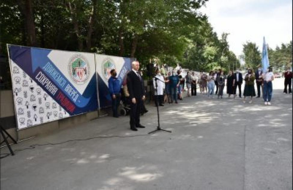 Губернатор Андрей Травников приветствовал участников отряда «Академия»