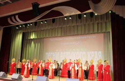 Концерт Сибирского хора в рамках года культурного наследия народов России состоялся на сцене Чистоозерного КДЦ