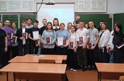 Школьники выяснили свои права в День Конституции в Чистоозерном