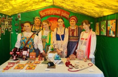 Детские творческие коллективы приняли участие в конкурсе народных ремесел «У истоков» в Колывани