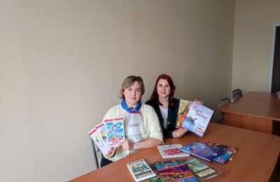Чистоозерцы подарили книги жителям Беловодского района