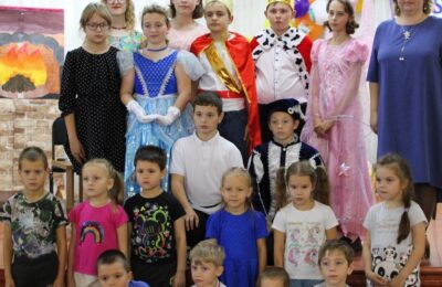 Театральный фестиваль на английском языке прошел для детей в Чистоозерном районе