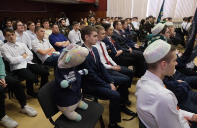 Андрей Травников дал старт зимнему этапу Межрегиональной студенческой стройки ЦКП СКИФ