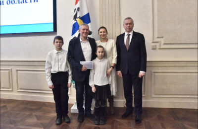 Губернатор Андрей Травников поставил задачи к проведению Года семьи в регионе