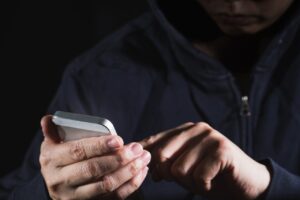 Правоохранители предупреждают о мошенниках с посылками