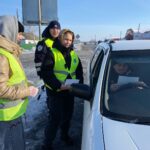 Поздравили и предупредили школьники водителей в Чистоозерном районе