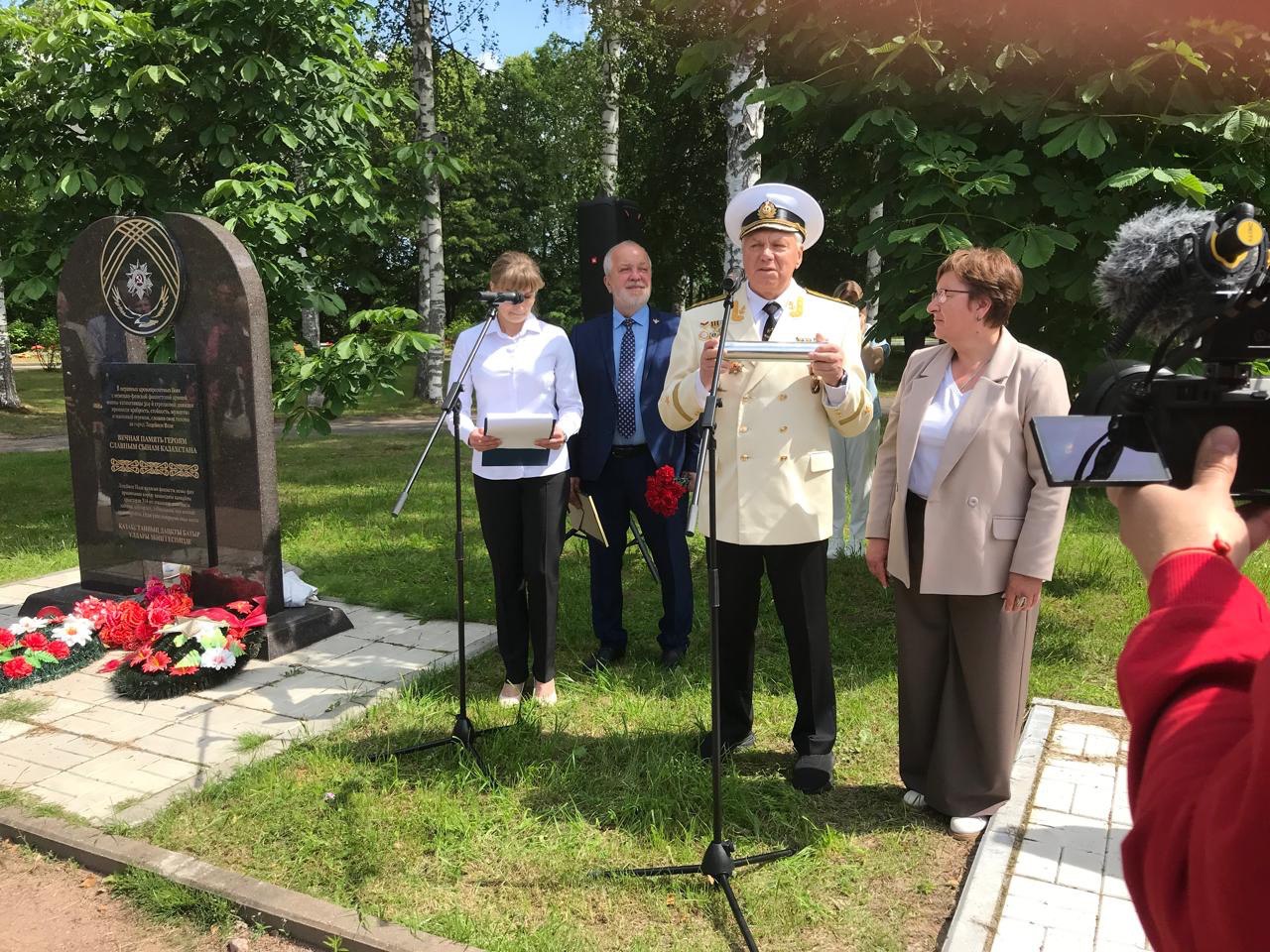 Новосибирцы приняли участие в патриотической акции в Ленинградской области