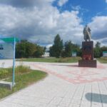 Выставка «Почетные жители Чистоозерного района» расположилась в парке Победы