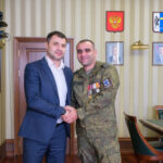 Министр здравоохранения стал наставником участника проекта «Герои НовоСибири»