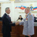 С профессиональным праздником поздравил губернатор сотрудников МВД России по Новосибирской области