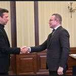 Первый замгубернатора Юрий Петухов провел рабочую встречу с заслуженным артистом РФ Андреем Мерзликиным