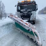 В Новосибирской области усилили очистку трасс от снега