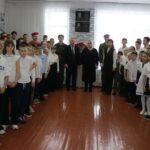 Мемориальную доску в честь Андрея Лихоманова открыли в Чистоозерной школе № 3