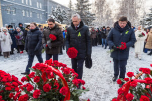 Андрей Травников поздравил новосибирцев с годовщиной снятия блокады Ленинграда