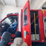 В пожарной части побывали школьники