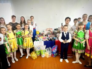 В ДШИ собрали «Посылку добра»
