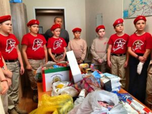 Юнармейцы отряда «Беркут» собрали гуманитарную помощь на СВО