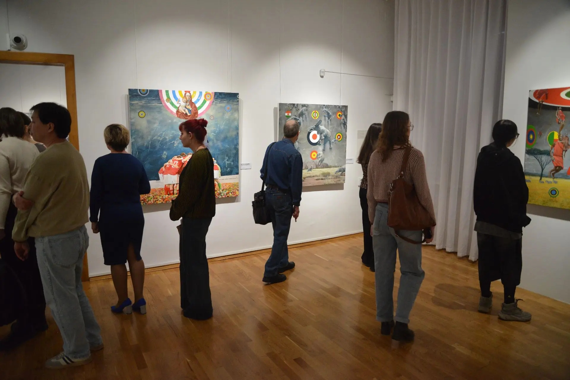 Выставка «Русские метамодернисты» открылась в художественном музее Новосибирска