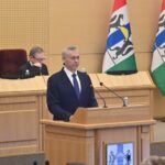 Андрей Травников на сессии рассказал о принятых мерах для поддержки сельчан