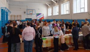 В Чистоозерной школе № 3 прошла весенняя волна добра