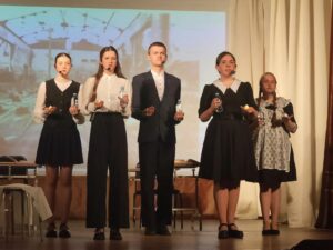 Школьный театр «Фаворит» открыл новые горизонты