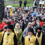Новосибирцы прошли Крестным ходом в честь Дня славянской письменности и культуры