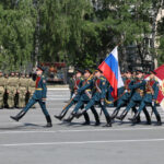 Андрей Травников поздравил выпускников Новосибирского военного института