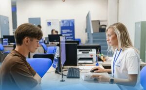 Новосибирские абитуриенты смогут подать заявление в колледжи онлайн