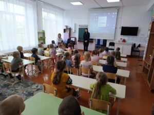 Внимательных пешеходов воспитывают в детском саду «Светлячок»