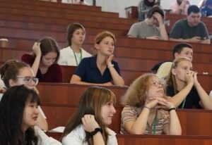 Фантастические идеи предложили школьники в НГУ