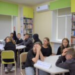О профессиональных обнимателях рассказали в библиотеке