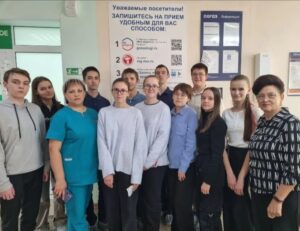 Познакомились с медицинскими профессиями учащиеся поселковой школы № 2